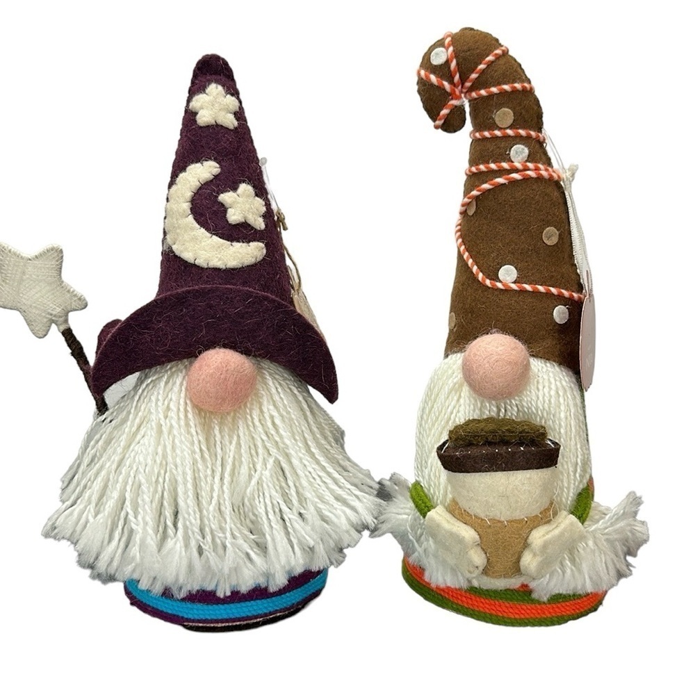 2 Made in‎ India Seasonal Decorations Gnomes Wizard & Coffee Drinking Gnomes